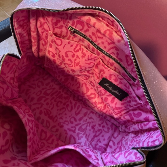 Trophy Queen Heart and Stripes Overnighter Pink Sparkly Tote with Red Hearts - Picture 3 of 8